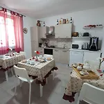 بيت ضيافة Il Grappolo Di غافي