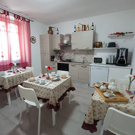 Pensionat Il Grappolo Di Gavi