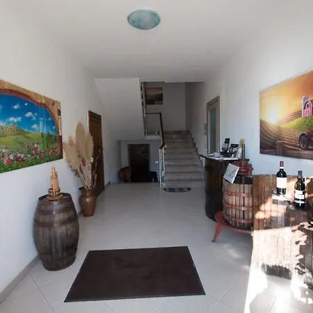 Guest house Il Grappolo -affittacamere- 3*
